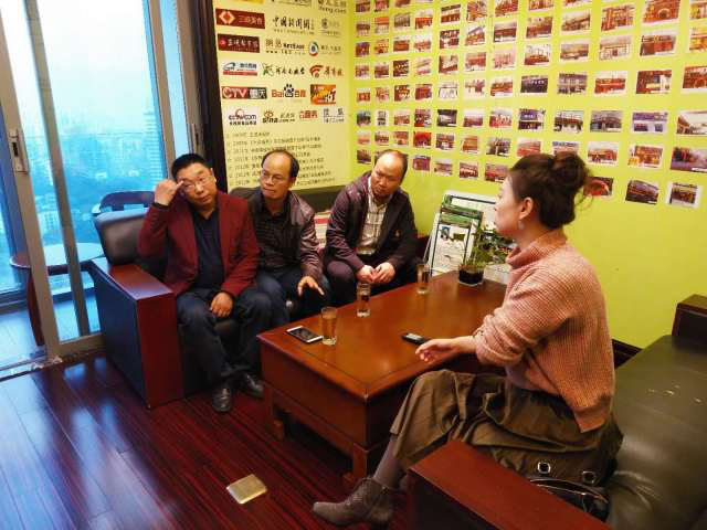 【喜讯】湖南长沙的吕总和郑州的杨总一起到公司考察7石咕咕鱼